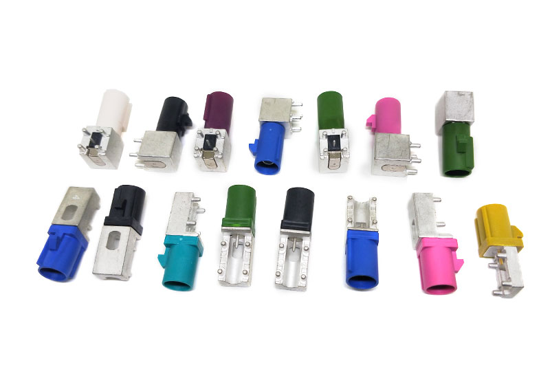 FAKRA連接器自動組裝機(jī)的介紹、工作原理和使用注意事項(xiàng)